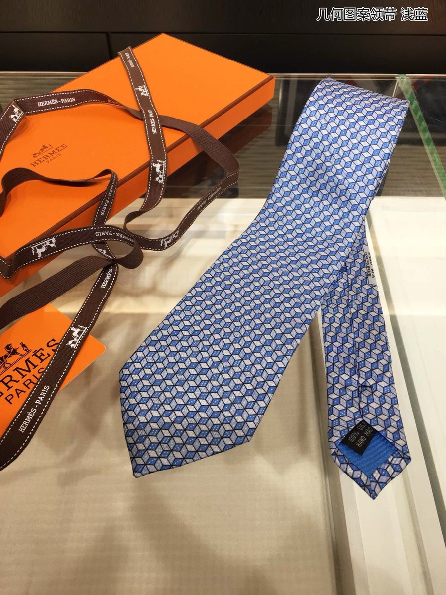 Hermes Twill silk geometric pattern tie