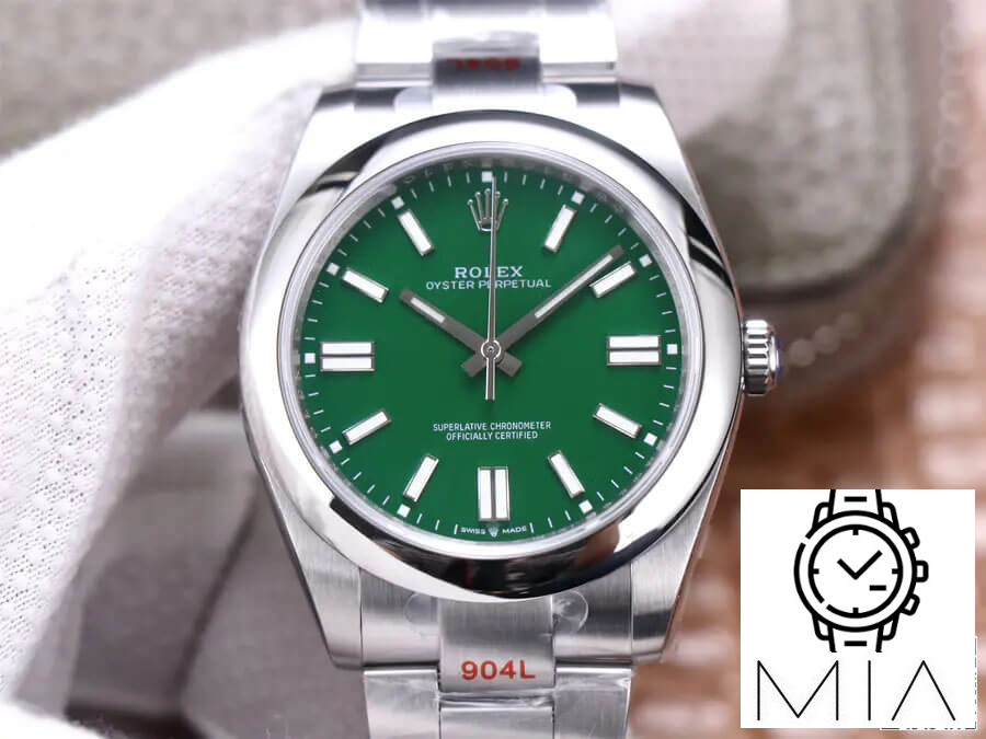 Rolex Oyster Perpetual M124300-0005 41MM EW Factory Green Dial