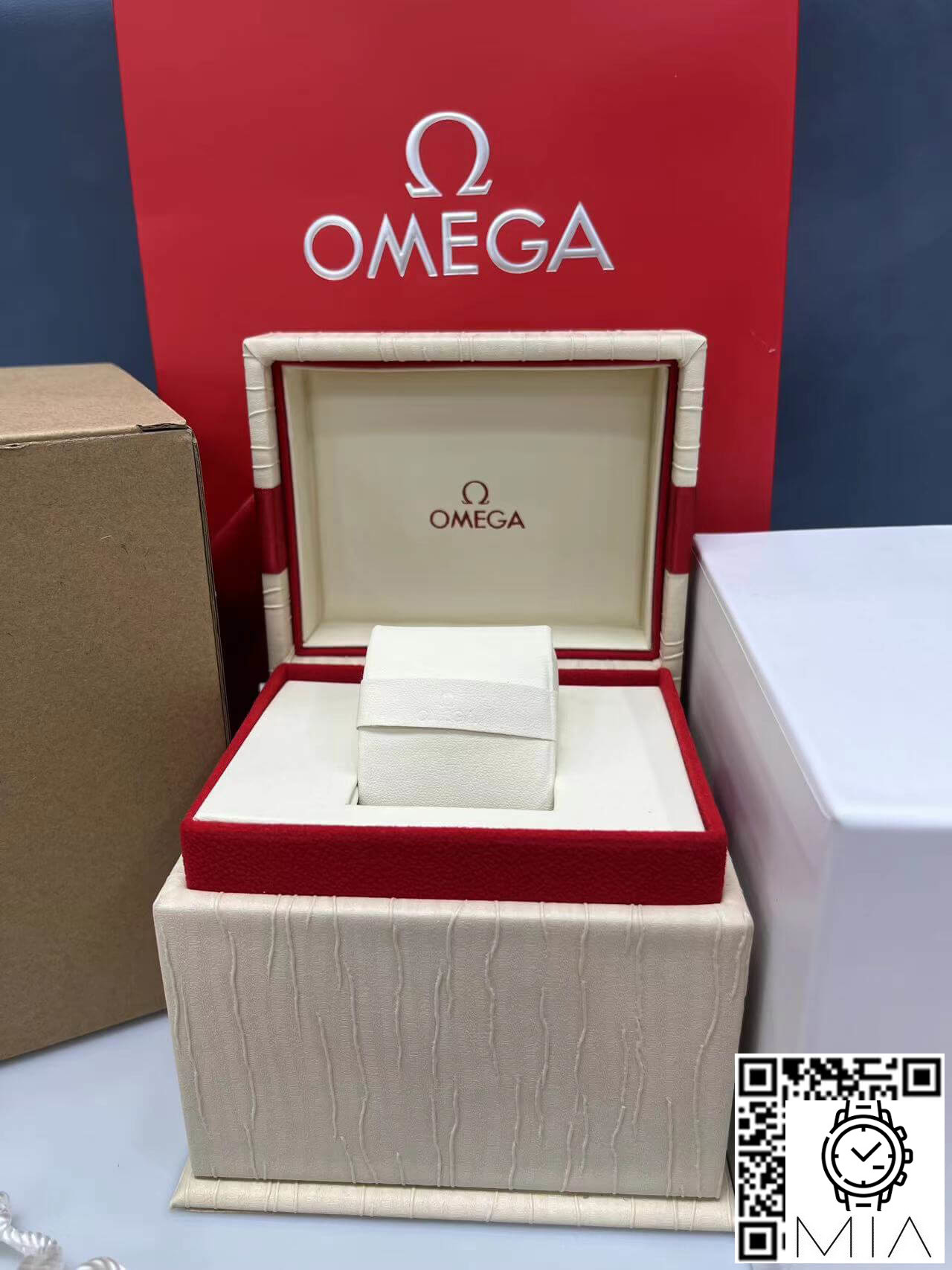 Women Omega Box