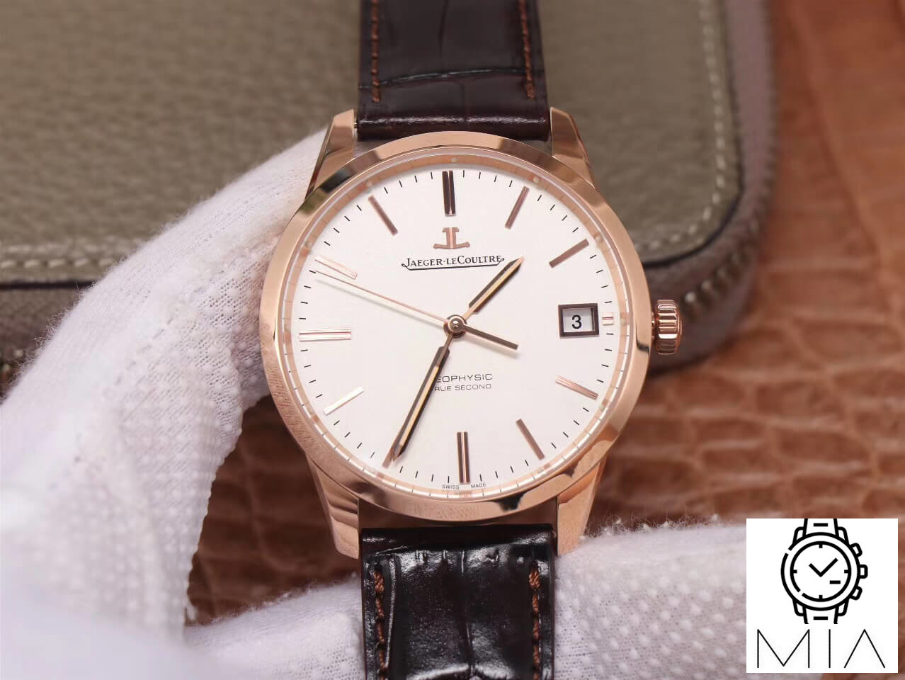 Jaeger-LeCoultre Geophysic 8012520 8F Factory Black Strap