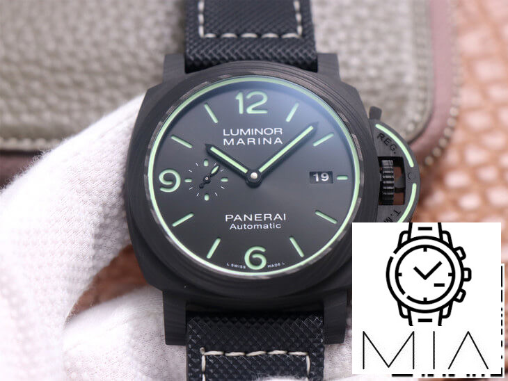 Panerai Luminor PAM1118 VS Factory Black Strap