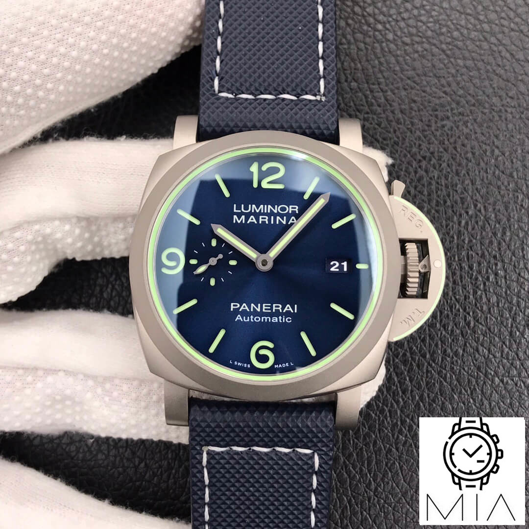 Panerai Luminor PAM01117 VS Factory Blue Strap