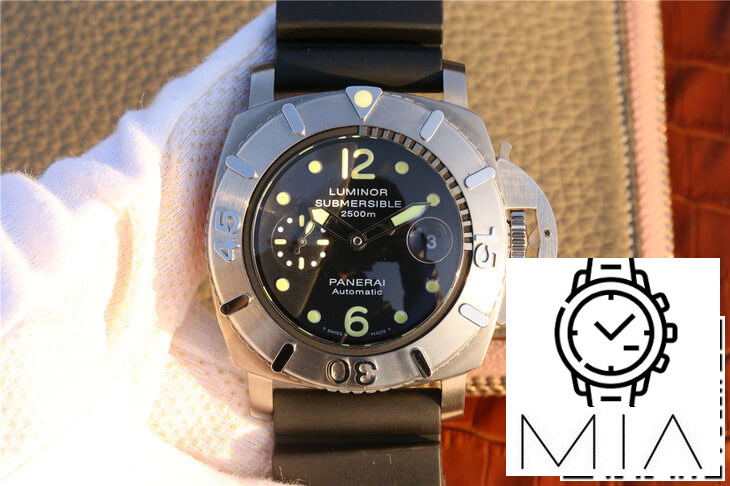 Panerai Submersible PAM 00194 VS Factory Black Strap
