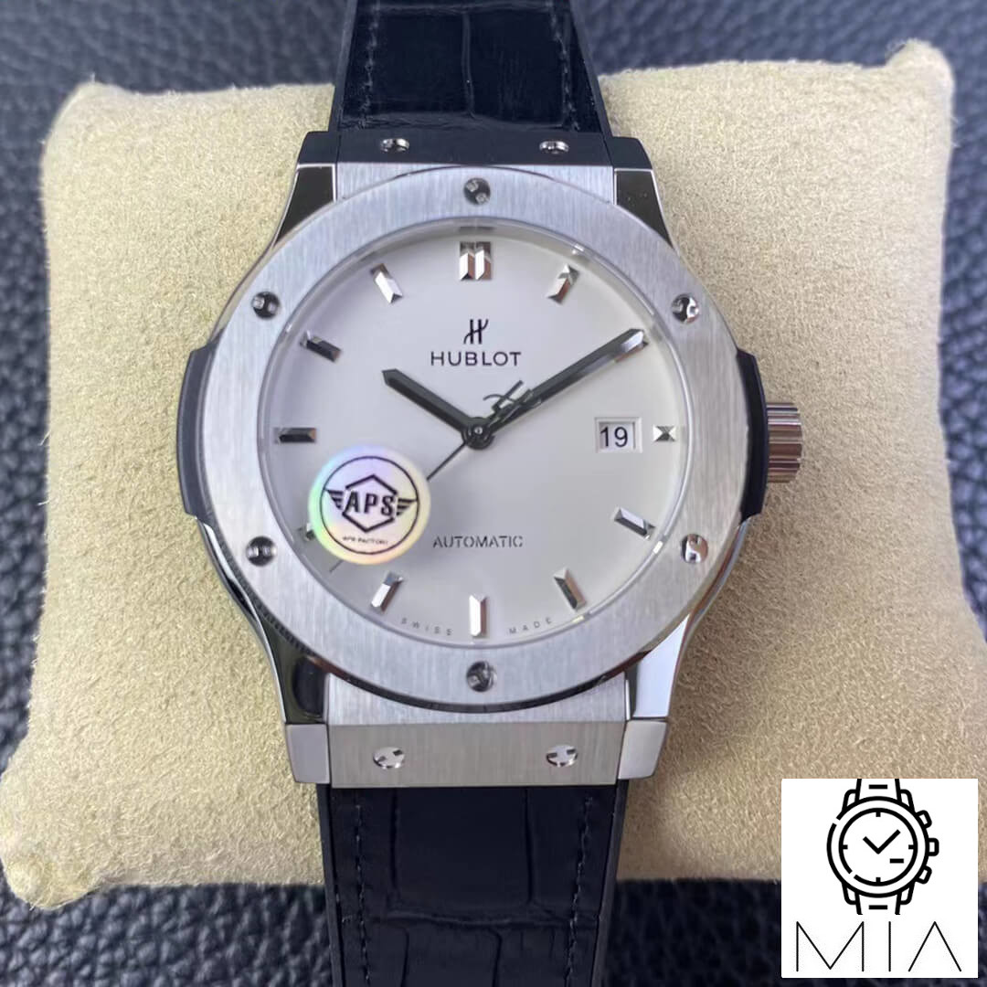 Hublot Classic Fusion 542.NX.2611.LR 42MM APS Factory Black Strap