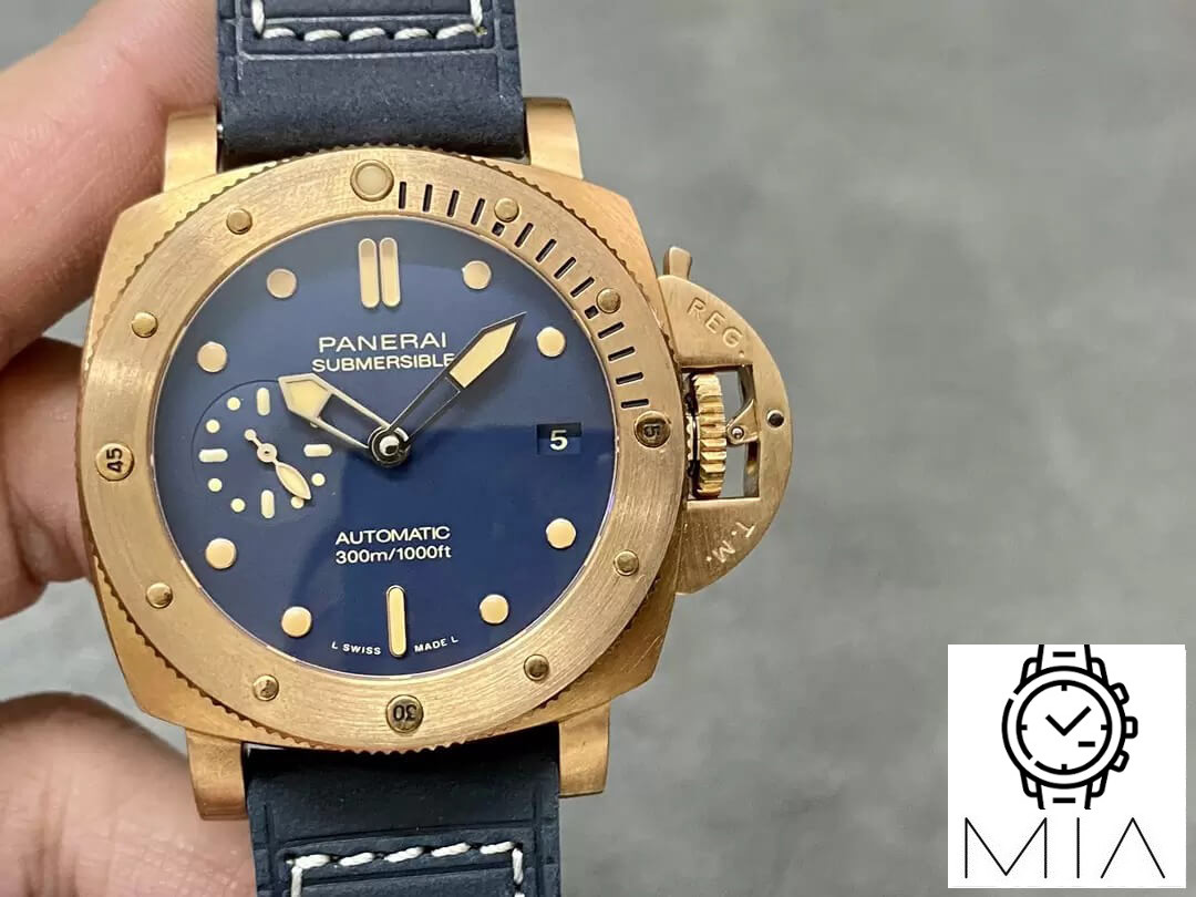 Panerai Submersible PAM01074 VS Factory Blue Strap