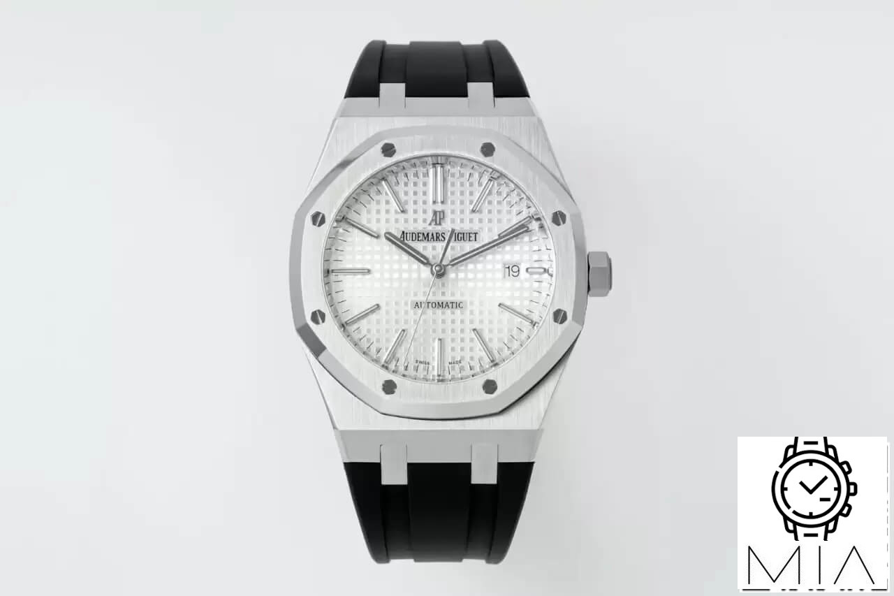 Audemars Piguet Royal Oak 15400 APS Factory White Dial Silver Bezel