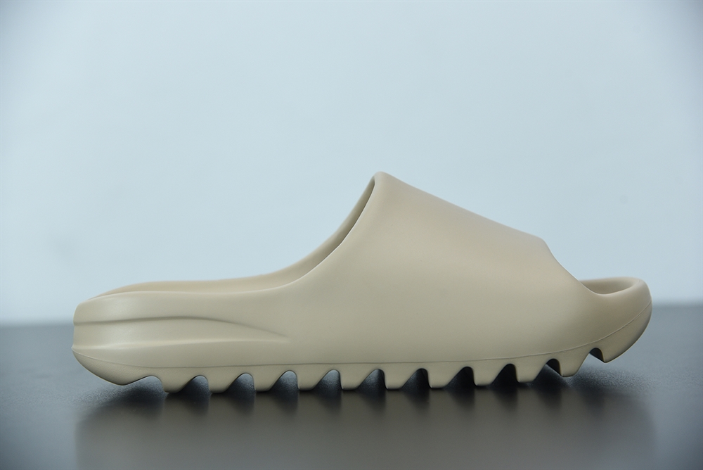 Kanye West x Adidas Yeezy Slide Resin